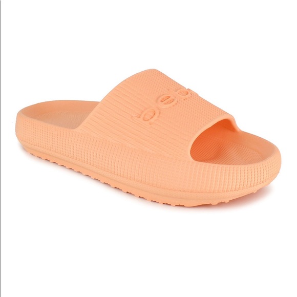 bebe Malga pool slide sandal with bebe logo for casual look - Picture 2 of 9